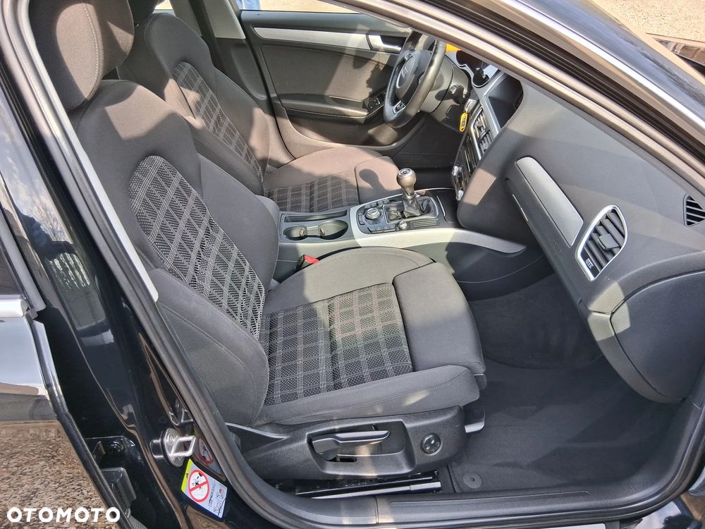 Audi A4 Avant 2.0 TDI DPF S line Sportpaket - 14