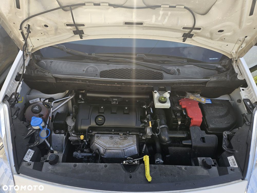 Citroën Berlingo VTi 95 Multispace - 11