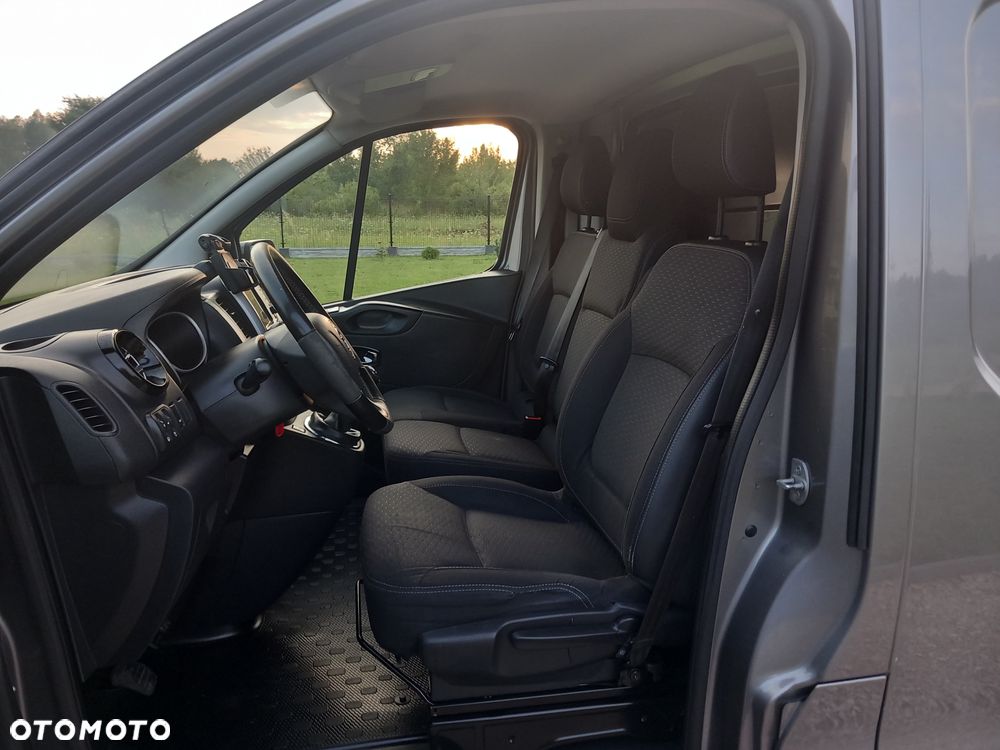 Opel Vivaro - 9