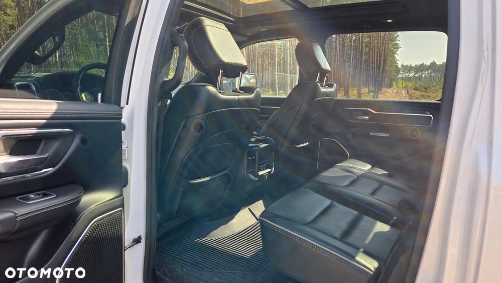 RAM 1500 Crew Cab Longbed Laramie - 16