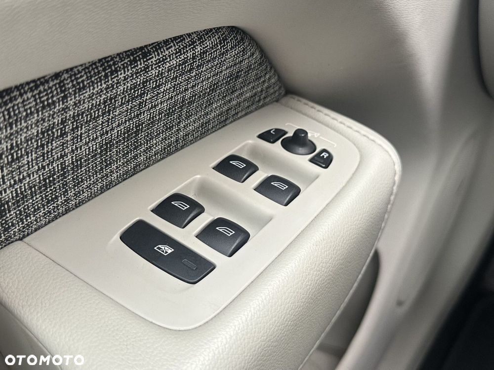 Volvo XC 60 - 35
