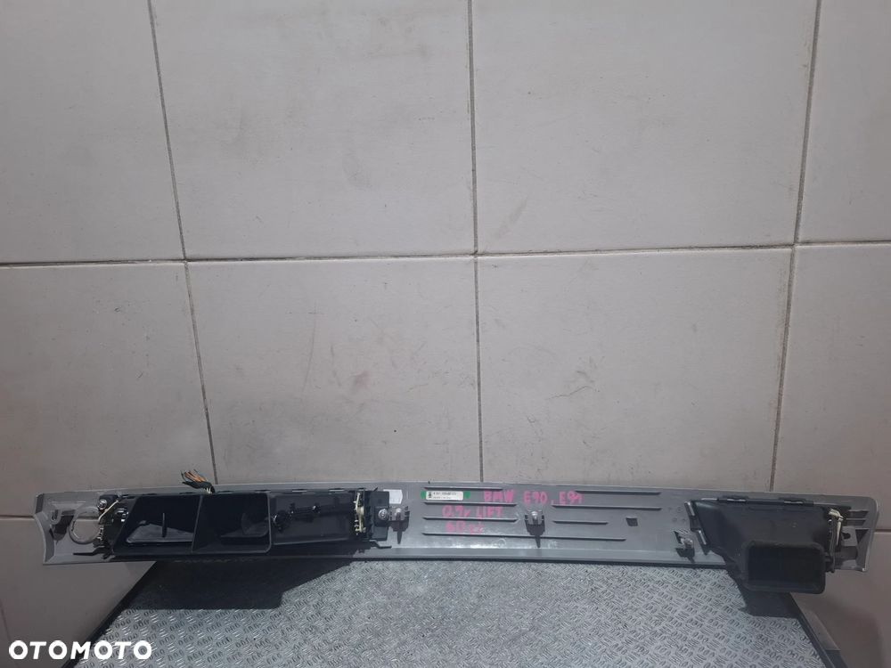 Listwa konsoli środkowa kratka nawiewu Europa BMW E90 E91 rok 2009 lift nr 9201023 - 5
