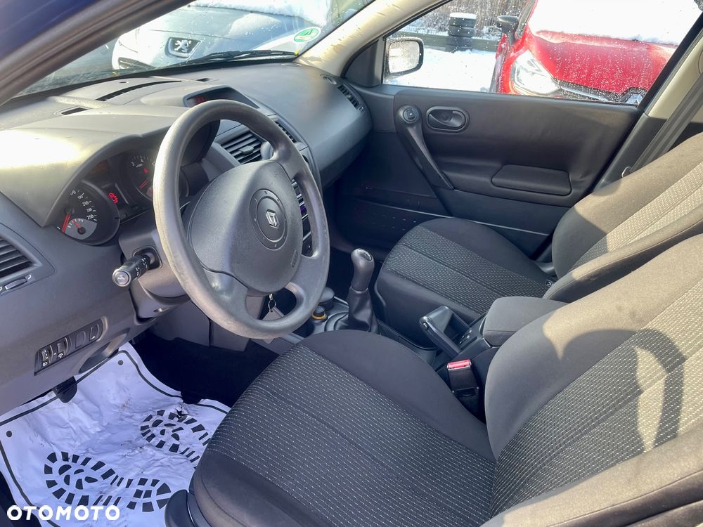 Renault Megane 1.6 RXE 16V - 17