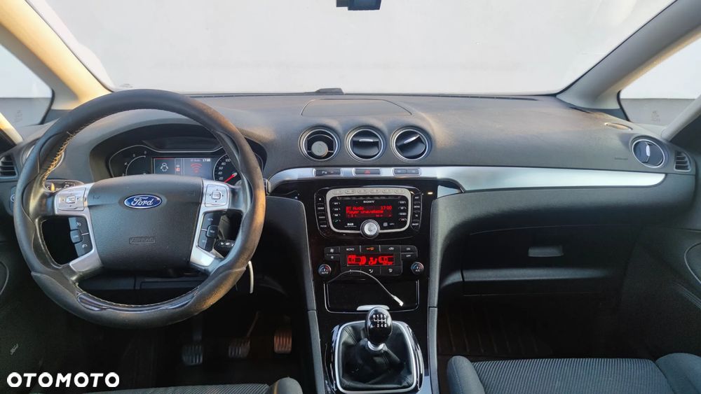 Ford S-Max 2.0 TDCi DPF Titanium - 4