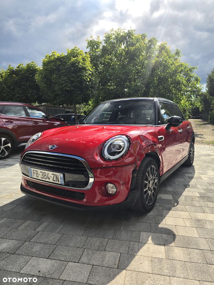 MINI Cooper Essential Trim - 4