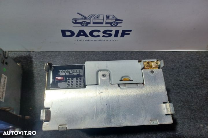 Radio cd 1K0035186R Volkswagen VW Touran 1 [facelift] [2006 - 2010] M - 4