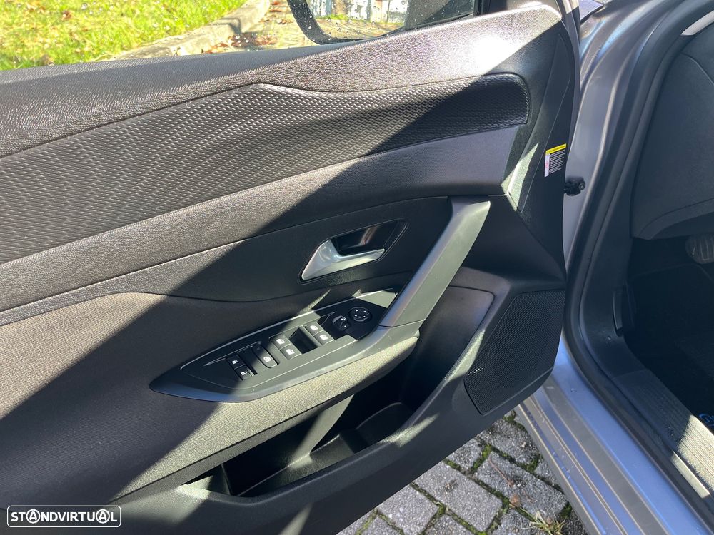 Peugeot 308 SW BlueHDi 130 EAT8 Style - 16