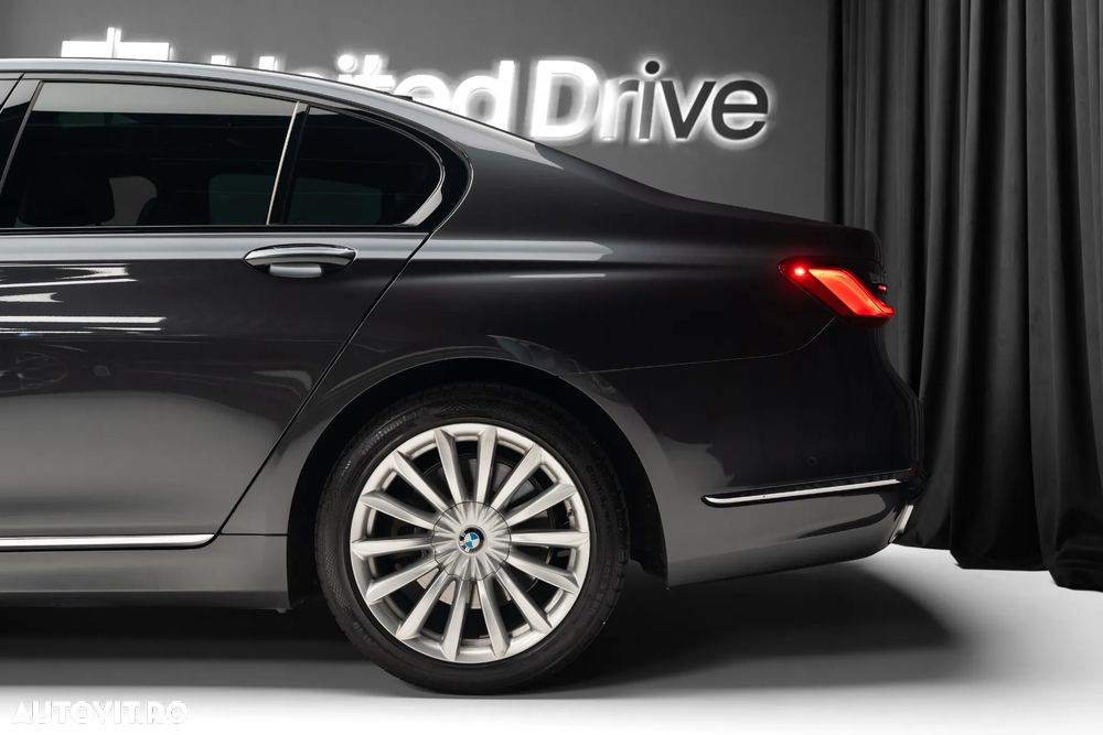 BMW Seria 7 740d xDrive - 9