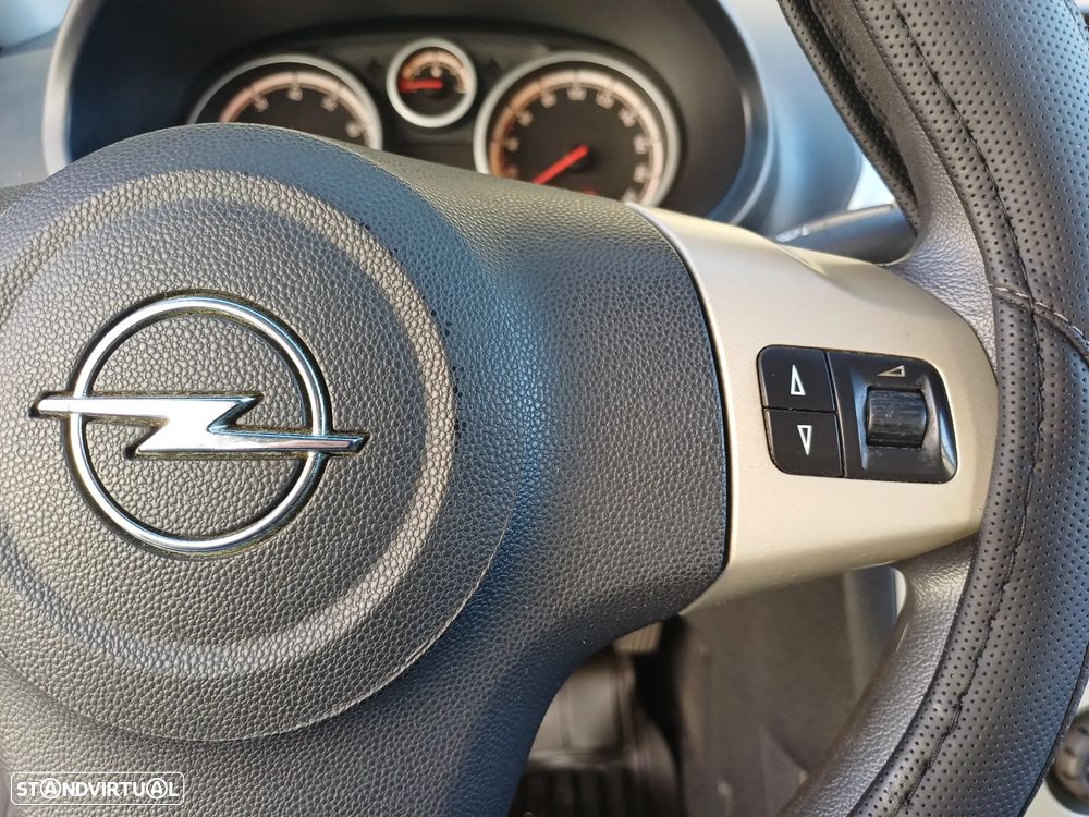 Opel Corsa 1.2 Enjoy - 24