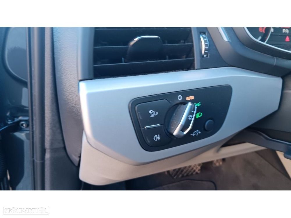 Audi A4 40 TDI S tronic - 11