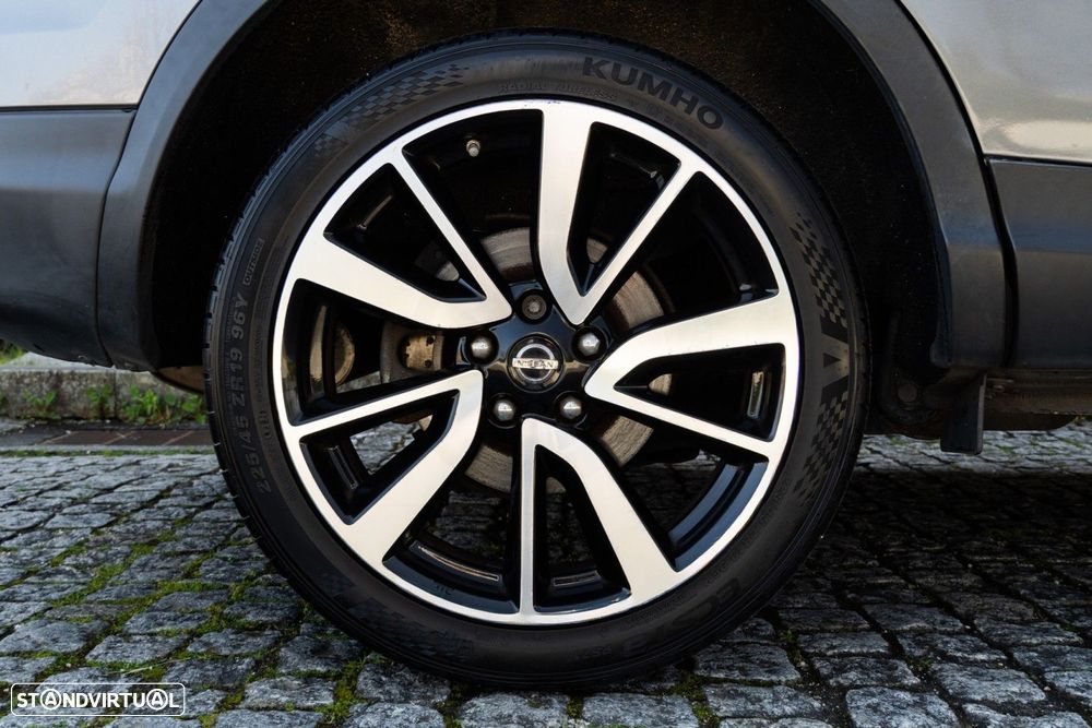Nissan Qashqai 1.5 dCi N-Connecta - 38