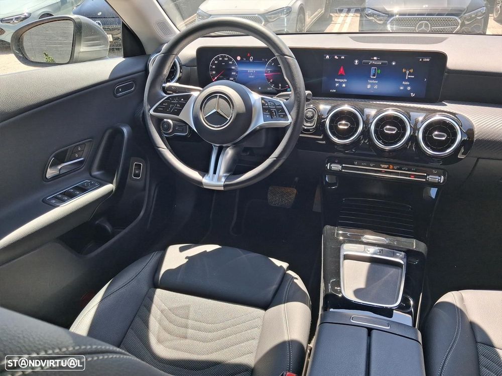 Mercedes-Benz CLA 180 d Style Plus Aut. - 17
