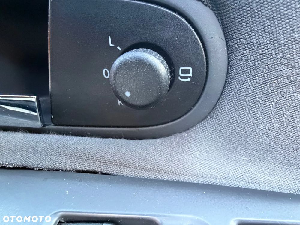 Volkswagen Sharan 1.9 TDI Comfortline Family - 11