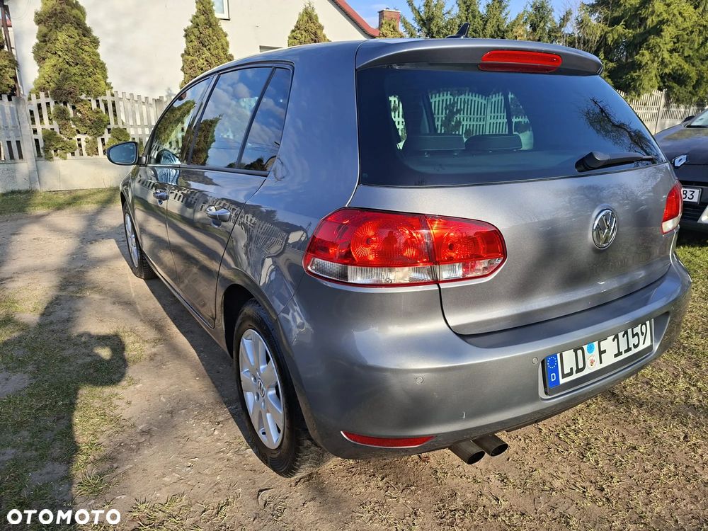 Volkswagen Golf 2.0 TDI DPF MATCH - 3