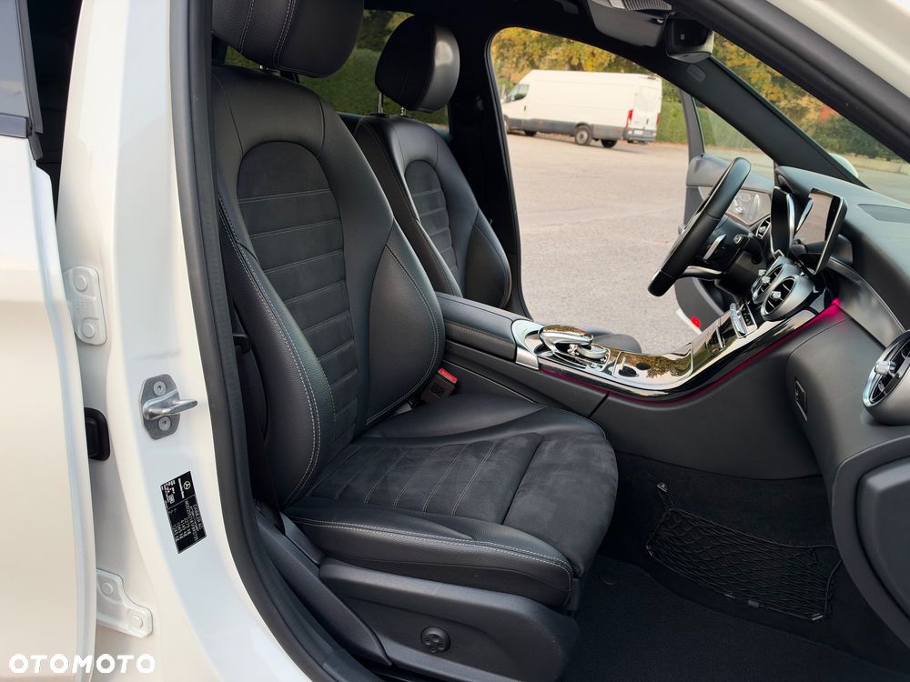 Mercedes-Benz Klasa C 300 d 9G-TRONIC AMG Line - 35