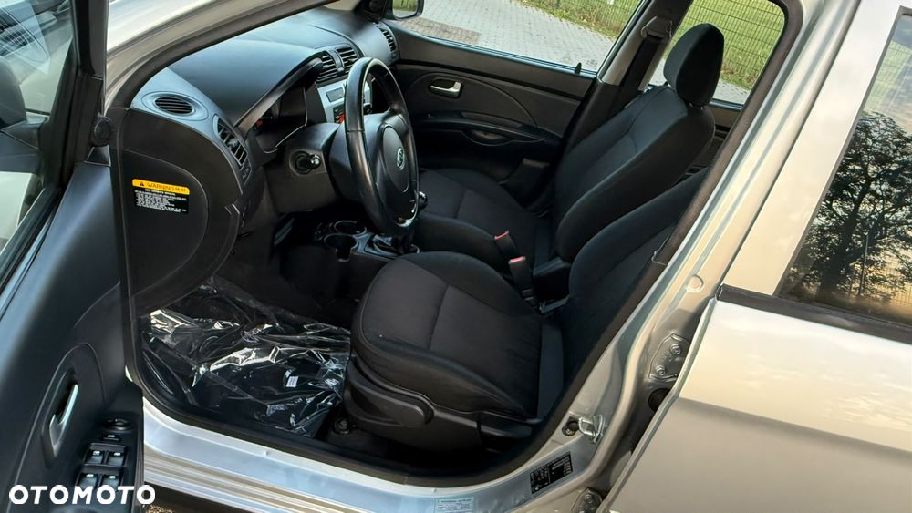 Kia Picanto 1.0 ISG Dream Team Edition - 8