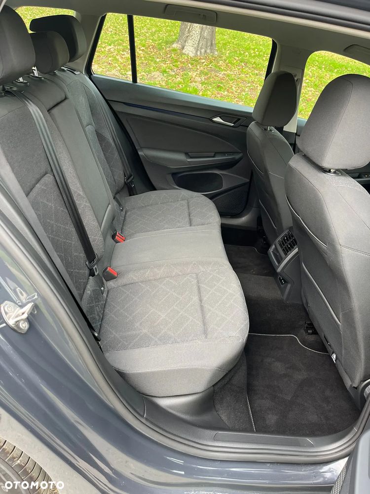 Volkswagen Golf Variant 2.0 TDI SCR Life - 24