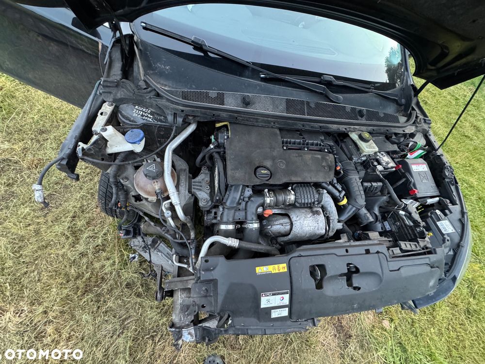 Peugeot 308 1.6 BlueHDi Active S&S - 12