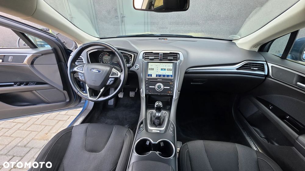 Ford Mondeo 2.0 TDCi STart-Stopp Titanium - 36