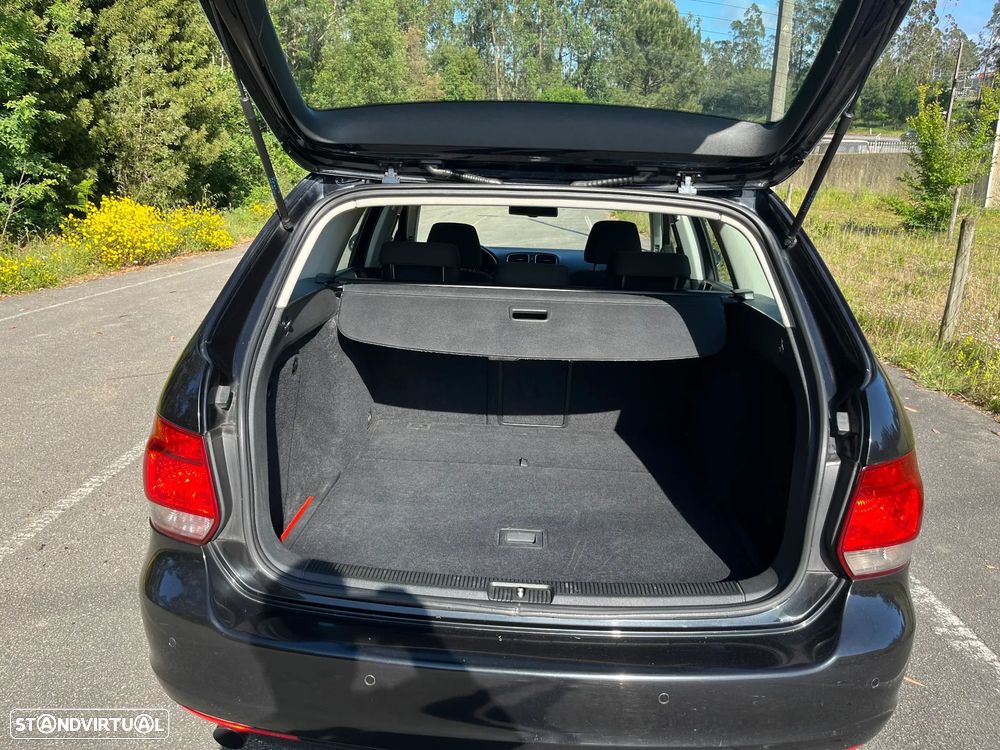 VW Golf Variant 1.6 TDi Confortline DSG - 5