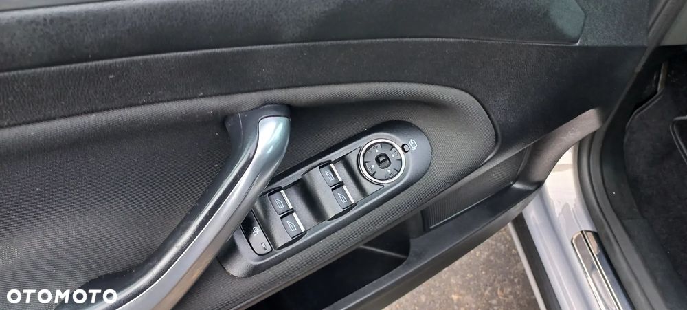 Ford Mondeo 2.0 TDCi Ghia X - 15