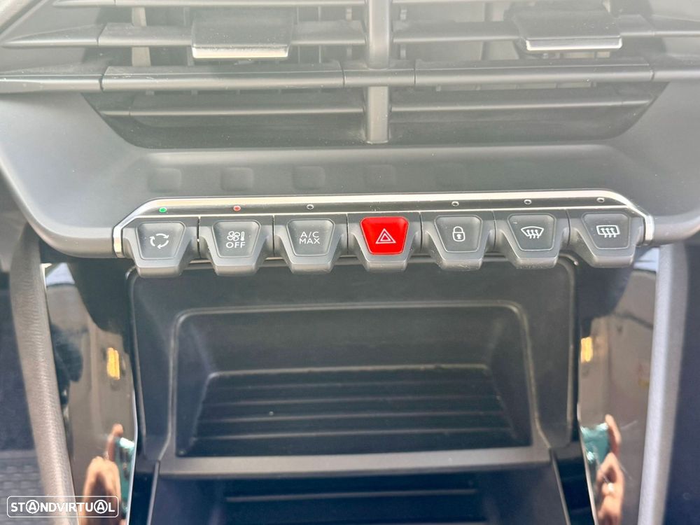 Peugeot 208 1.2 PureTech Active Pack - 10