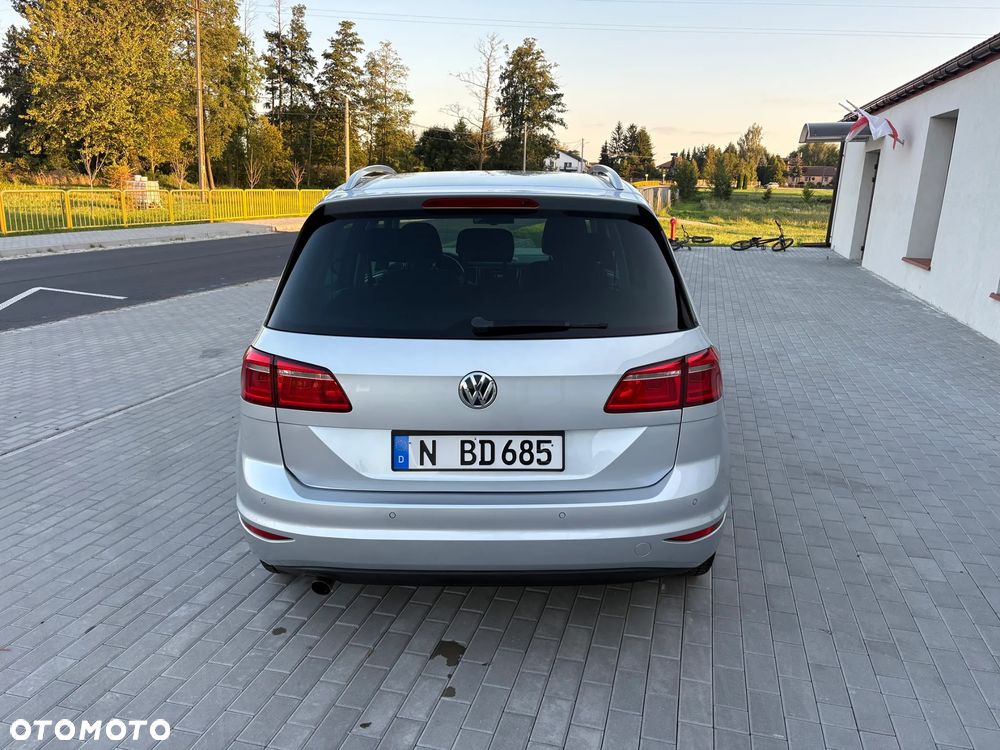 Volkswagen Golf 1.6 TDI BlueMotion Technology Lounge - 8