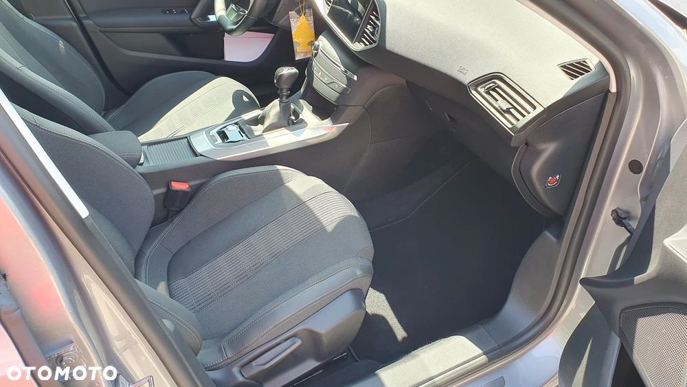 Peugeot 308 1.2 PureTech GPF Allure Pack S&S - 20