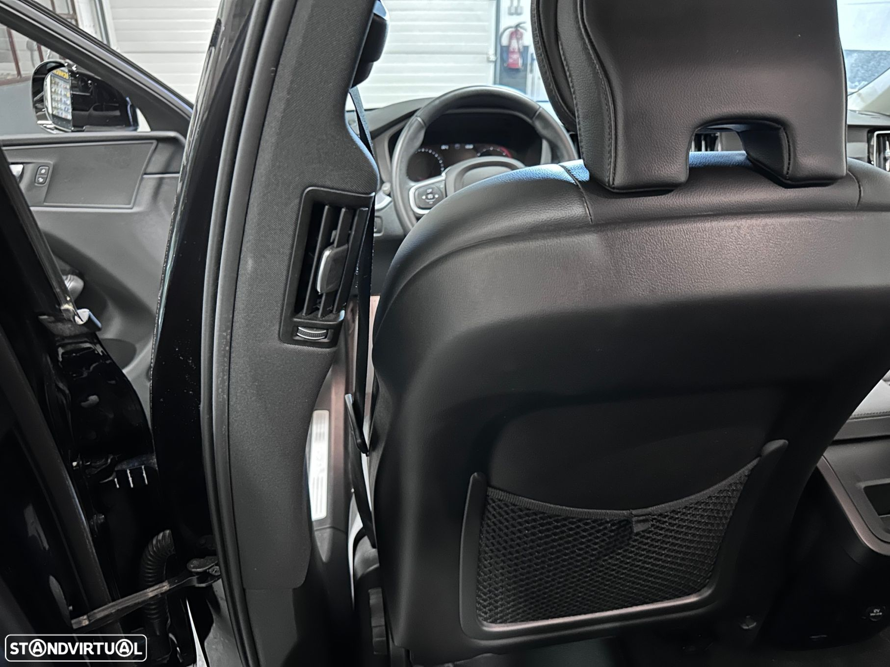 Volvo XC 60 - 11