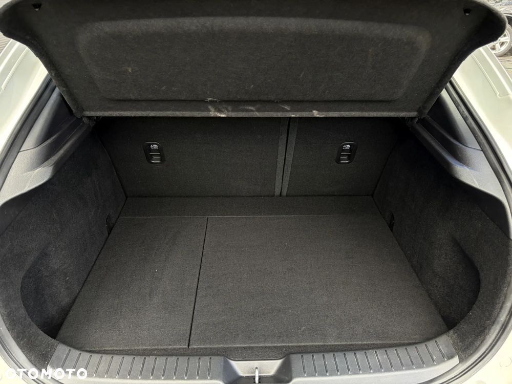Mazda CX-30 SKYACTIV-G 2.0 M-Hybrid 150 SELECTION - 34