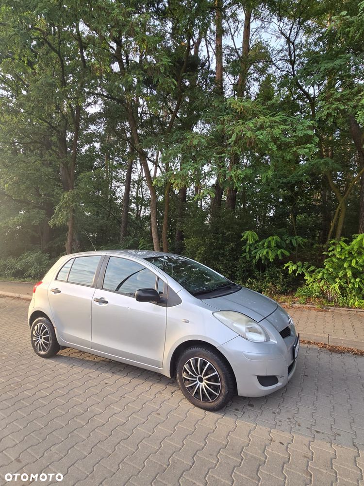 Toyota Yaris 1.0 Active - 3