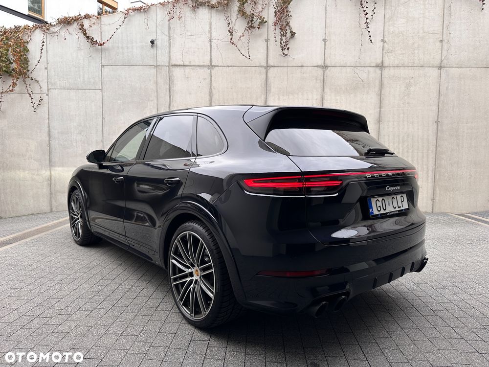 Porsche Cayenne Standard - 21