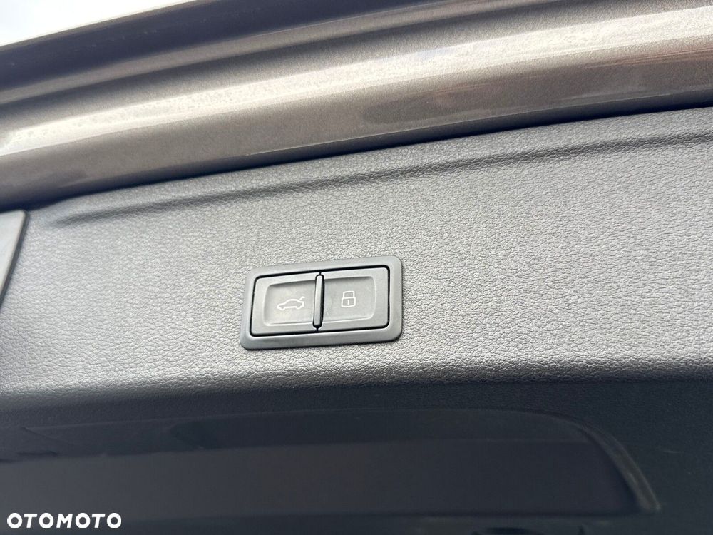 Audi A4 Avant 40 TDI mHEV Quattro S Line S tronic - 38