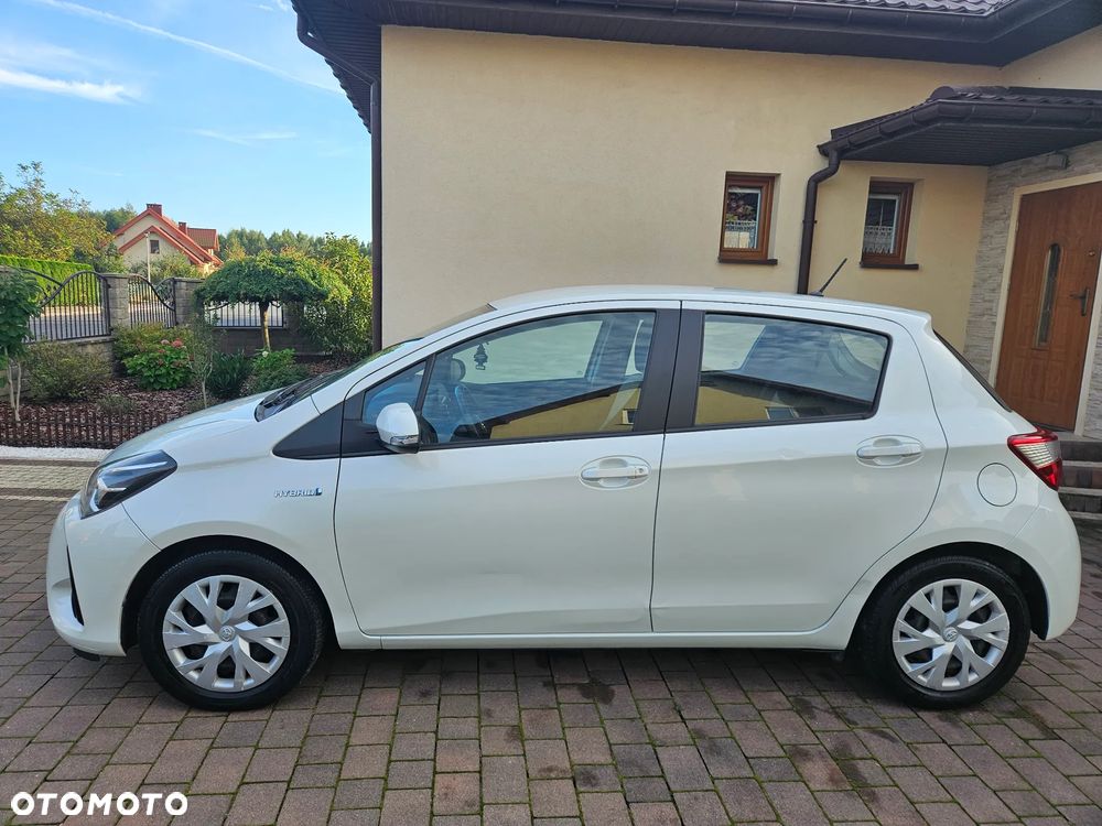 Toyota Yaris Hybrid 1.5 VVT-i Club - 3