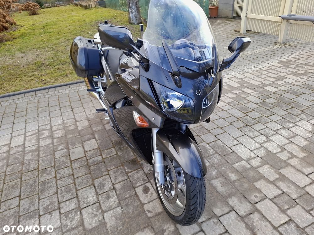 Yamaha FJR - 19