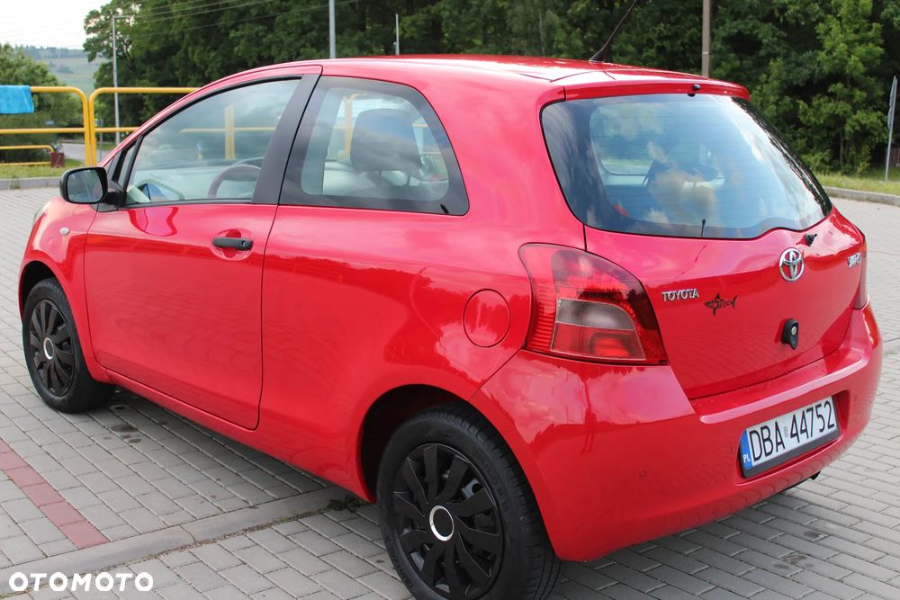 Toyota Yaris 1.0 VVT-i Sol - 4