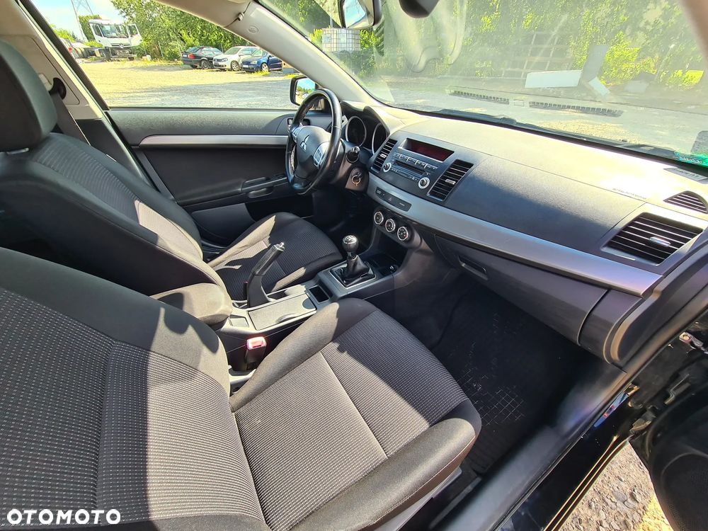 Mitsubishi Lancer 1.8 Instyle - 27