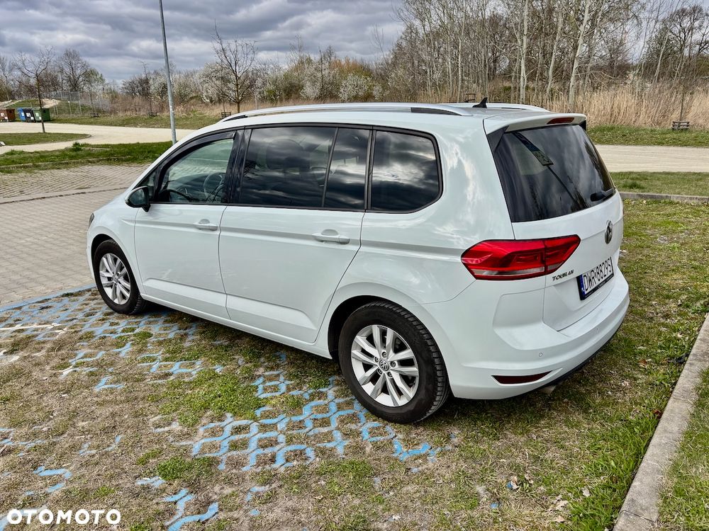 Volkswagen Touran 2.0 TDI BMT Comfortline DSG - 25