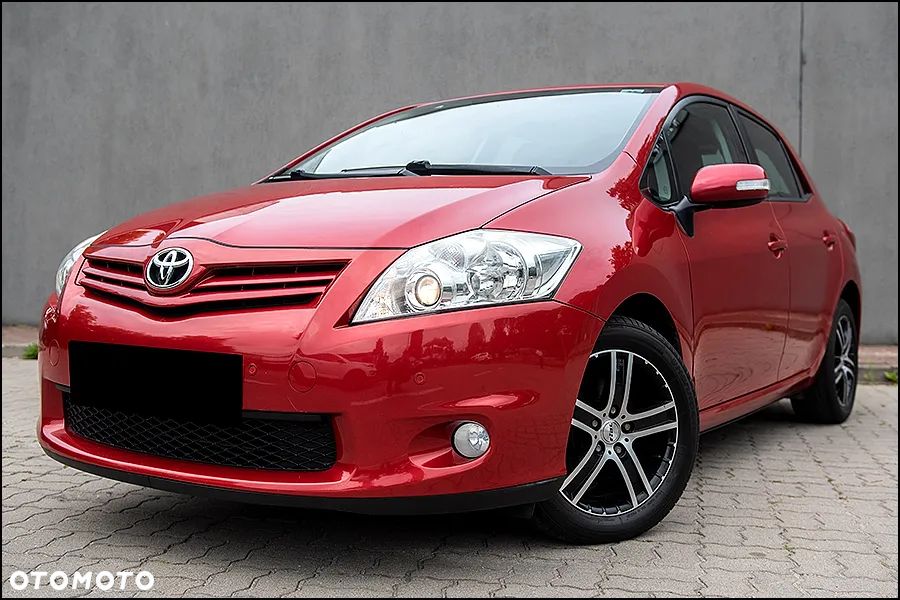 Toyota Auris - 11