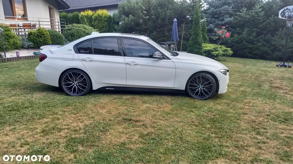 BMW Seria 3 - 35