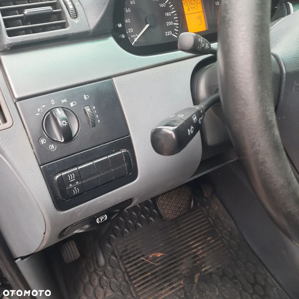 Mercedes-Benz Vito - 15