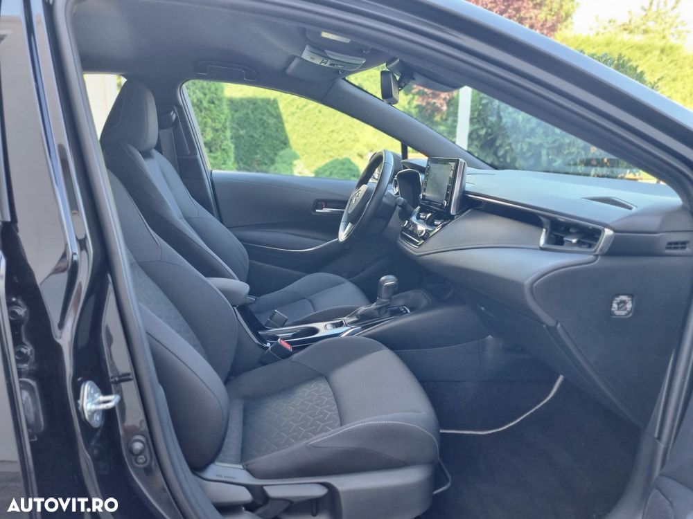 Toyota Corolla 1.8 HSD Dynamic - 16