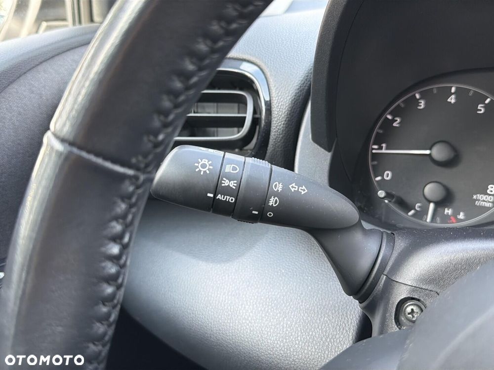 Toyota Yaris - 10