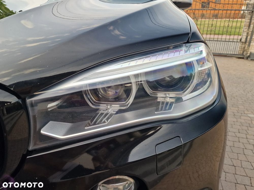 BMW X5 M M50d - 12