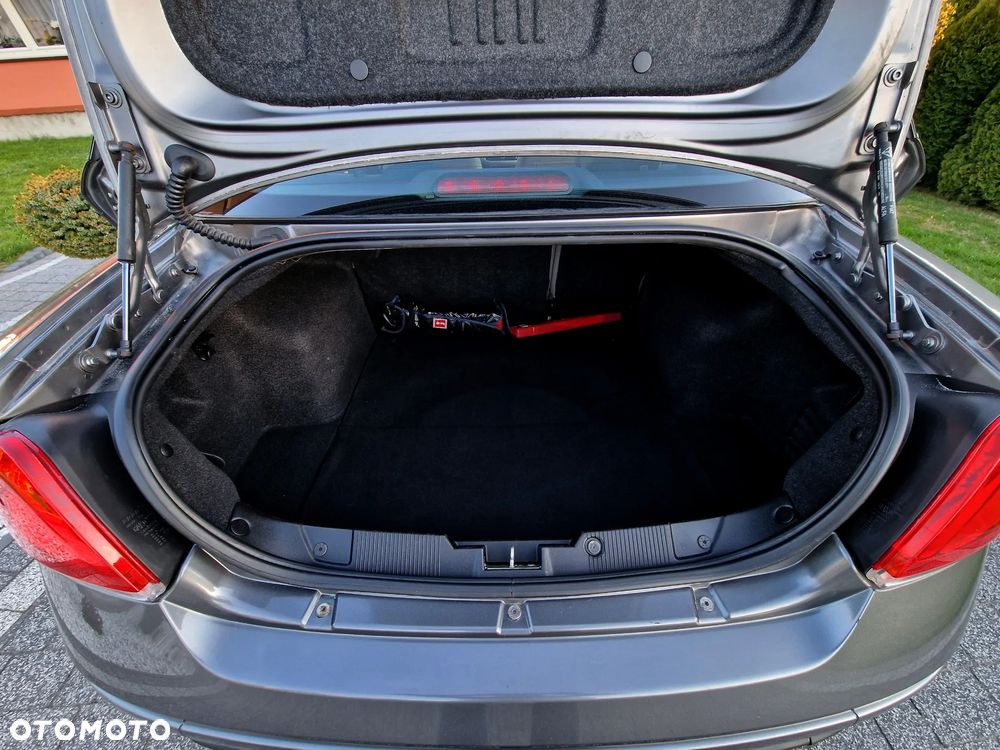 Fiat Linea 1.3 MJ 16V Easy - 23
