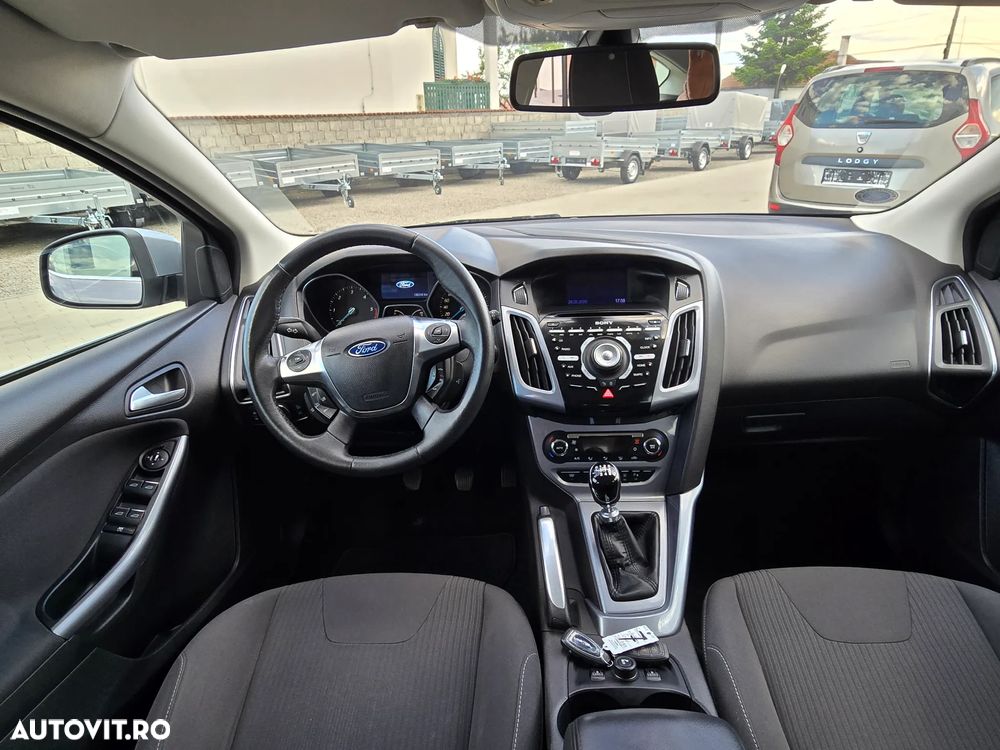 Ford Focus 1.6 TDCI DPF Titanium - 14