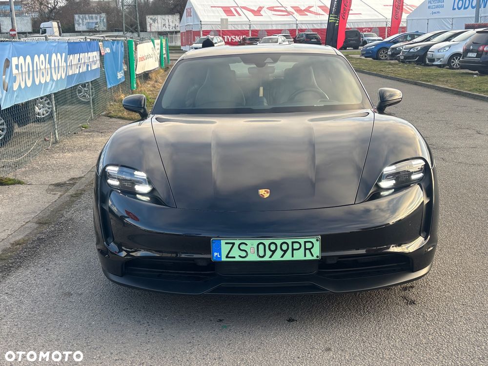 Porsche Taycan - 5