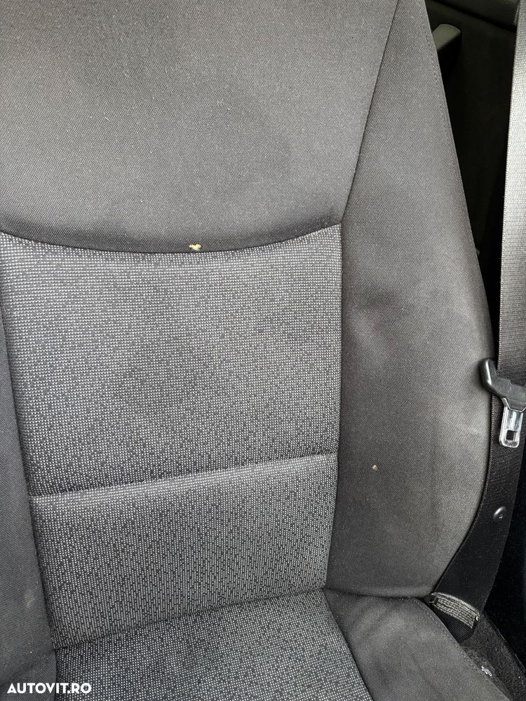 BMW Seria 3 318d - 18