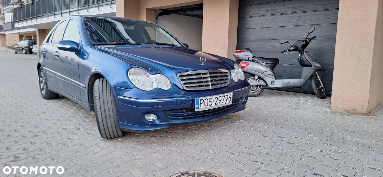 Mercedes-Benz Klasa C 220 CDI Elegance - 10