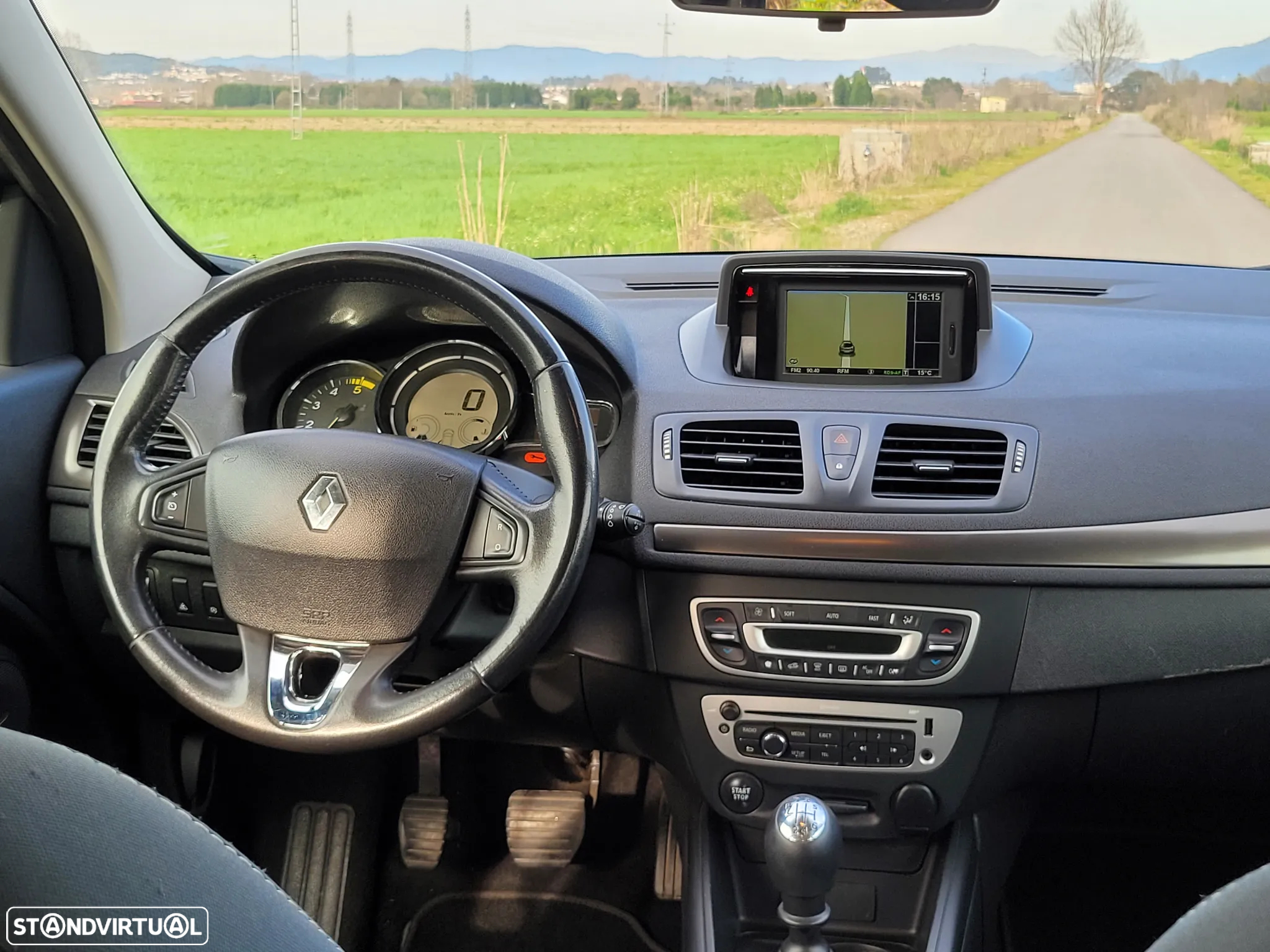Renault Mégane Sport Tourer 1.5 dCi Confort SS - 19